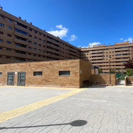 Aires De Toledo-parque Warner Y Madrid En Familia Apartment *