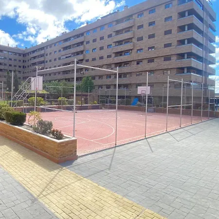 Aires De Toledo-parque Warner Y Madrid En Familia Toledo