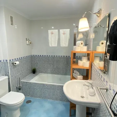 Apartamento Aires De Toledo-parque Warner Y Madrid En Familia