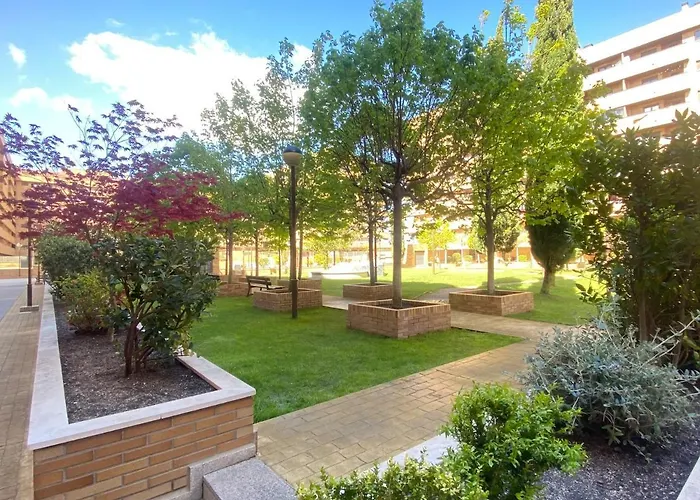 Aires De Toledo-parque Warner Y Madrid En Familia