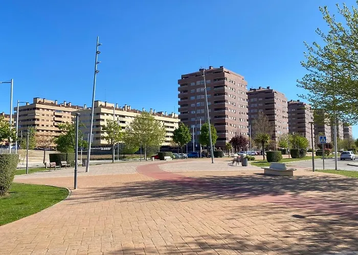 Aires De Toledo-parque Warner Y Madrid En Familia Toledo