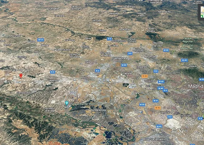 Aires De Toledo-parque Warner Y Madrid En Familia Toledo