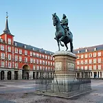 Aires De Toledo-parque Warner Y Madrid En Familia Toledo