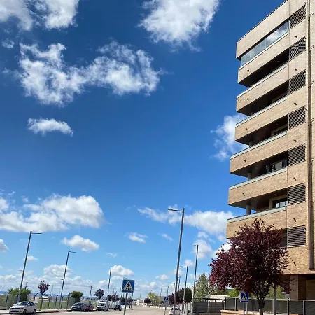 Apartment Aires De Toledo-parque Warner Y Madrid En Familia *