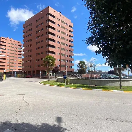 Aires De Toledo-parque Warner Y Madrid En Familia 아파트 *