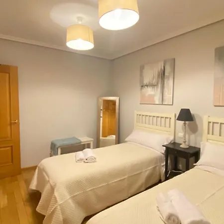 Aires De Toledo-parque Warner Y Madrid En Familia *