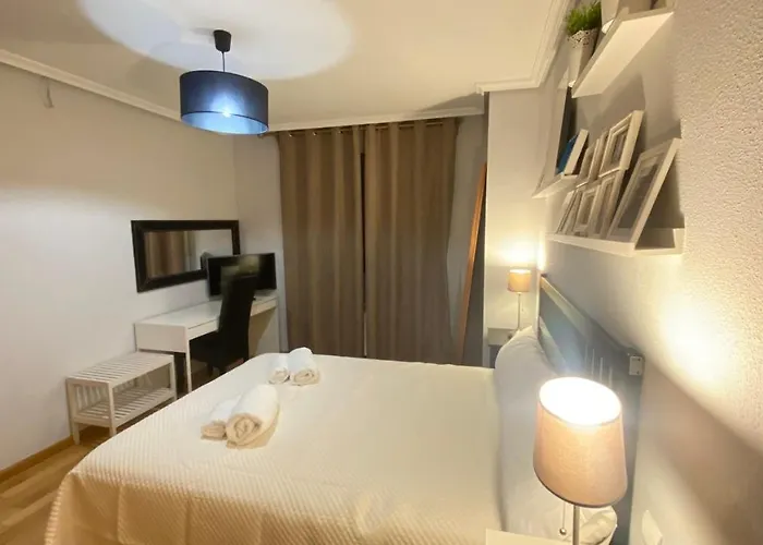 Aires De Toledo-parque Warner Y Madrid En Familia 톨레도