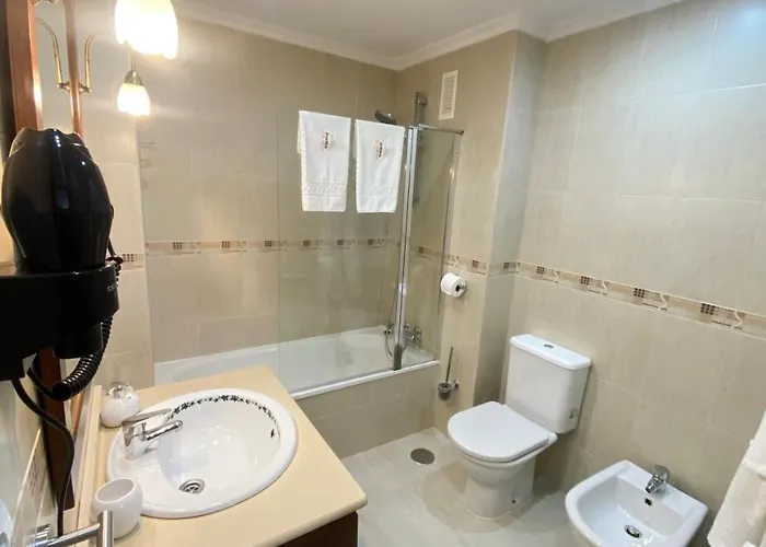 Aires De Toledo-parque Warner Y Madrid En Familia 아파트